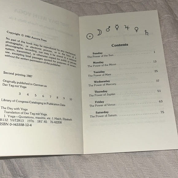 The Day With Yoga By: Elisabeth Hatch FREE YOGA MAT - Picture 4 of 6